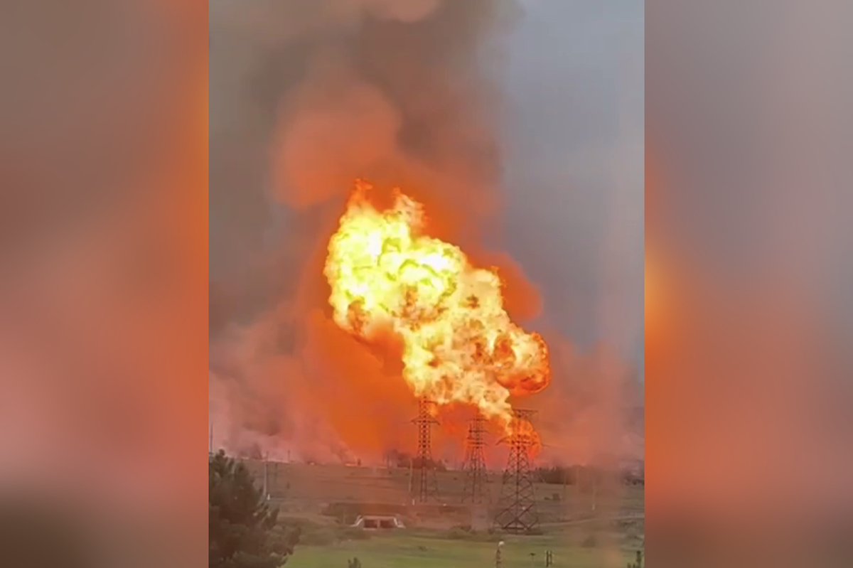 Саратовское село обесточено после пожара на газопроводе