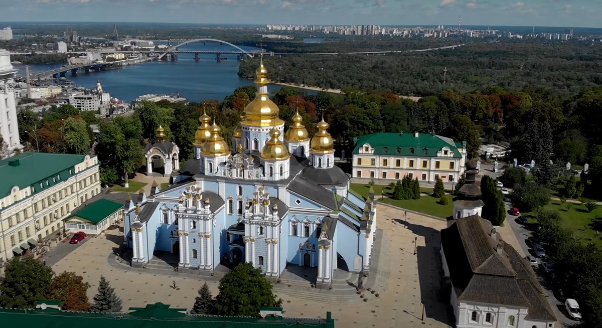 В Минобороны России объяснили пожар в Киево-Печерской лавре