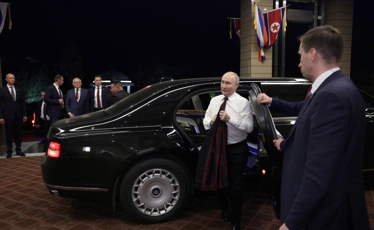 Путин подарил Ким Чен Ыну ещё один Aurus