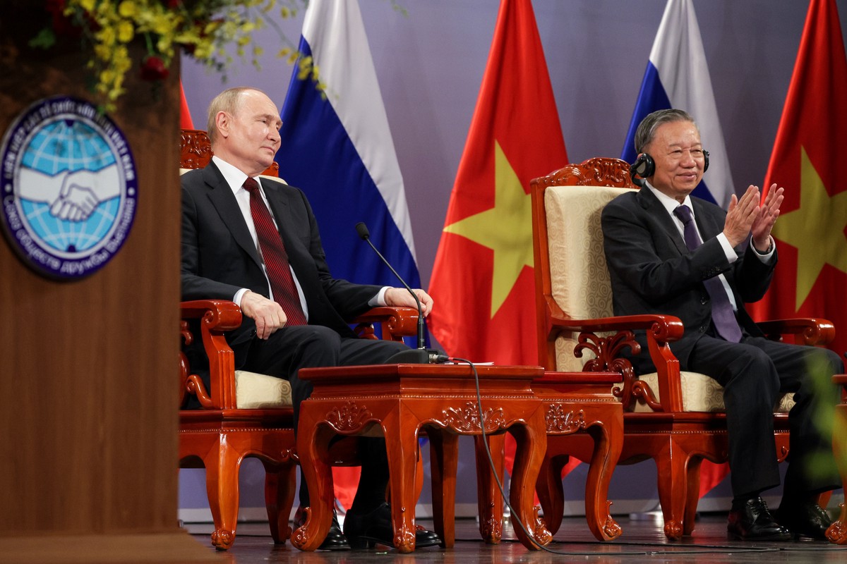 Стало известно, чем угощали Путина во Вьетнаме