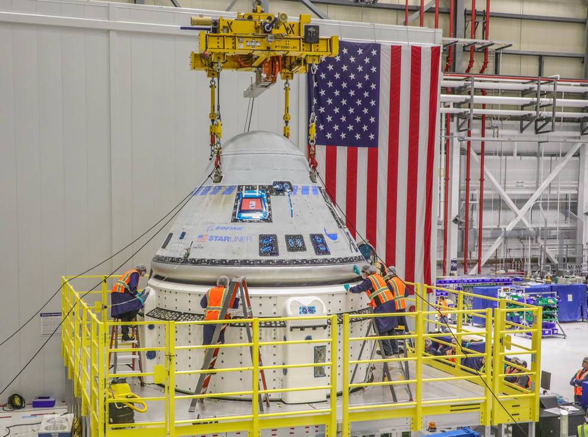 Wall Street Journal: Boeing признала поражение в битве со SpaceX за космос