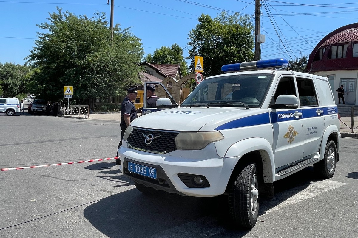 Количество жертв терактов в Дагестане увеличилось до 21 человека