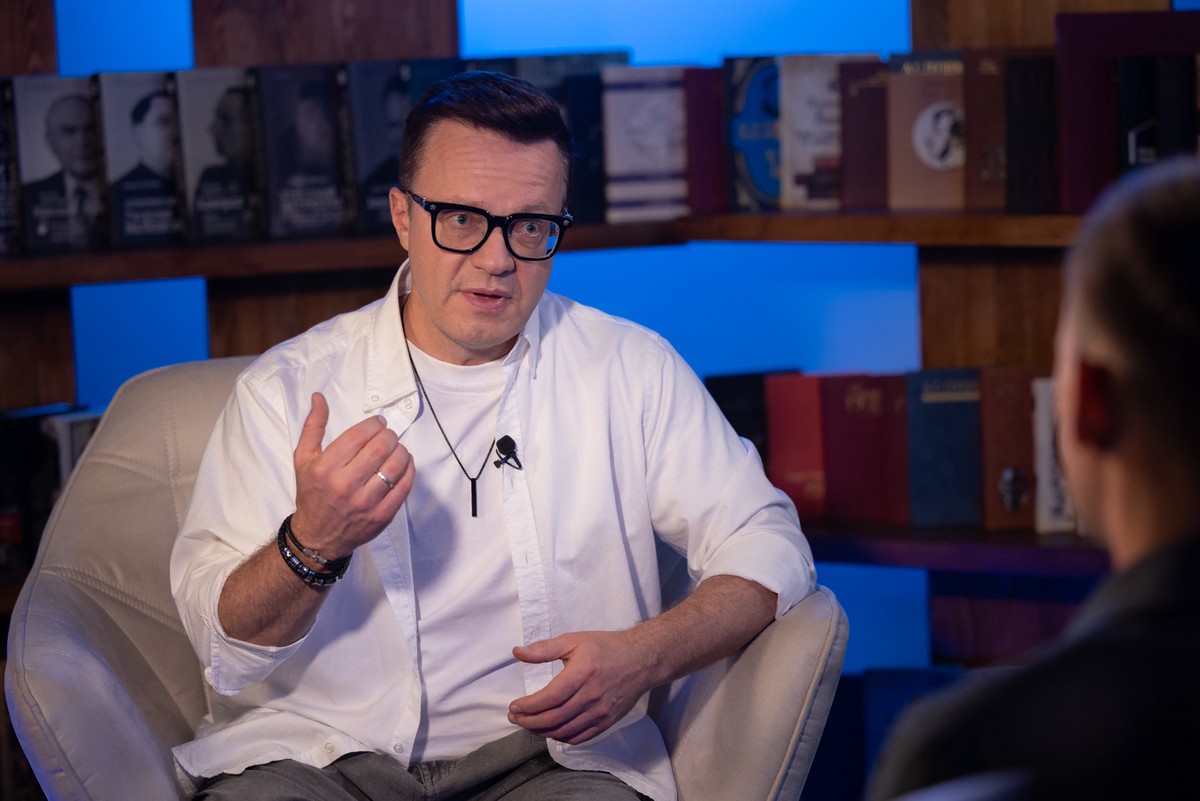 Музыкант Сергей Войтенко заявил, что артисты в современных реалиях не могут находиться вне политики 