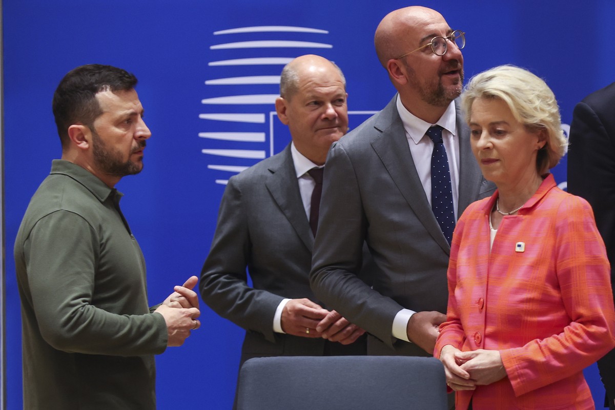 ЕС пригрозил Украине серьёзными последствиями, если она сойдёт с «европейского пути»