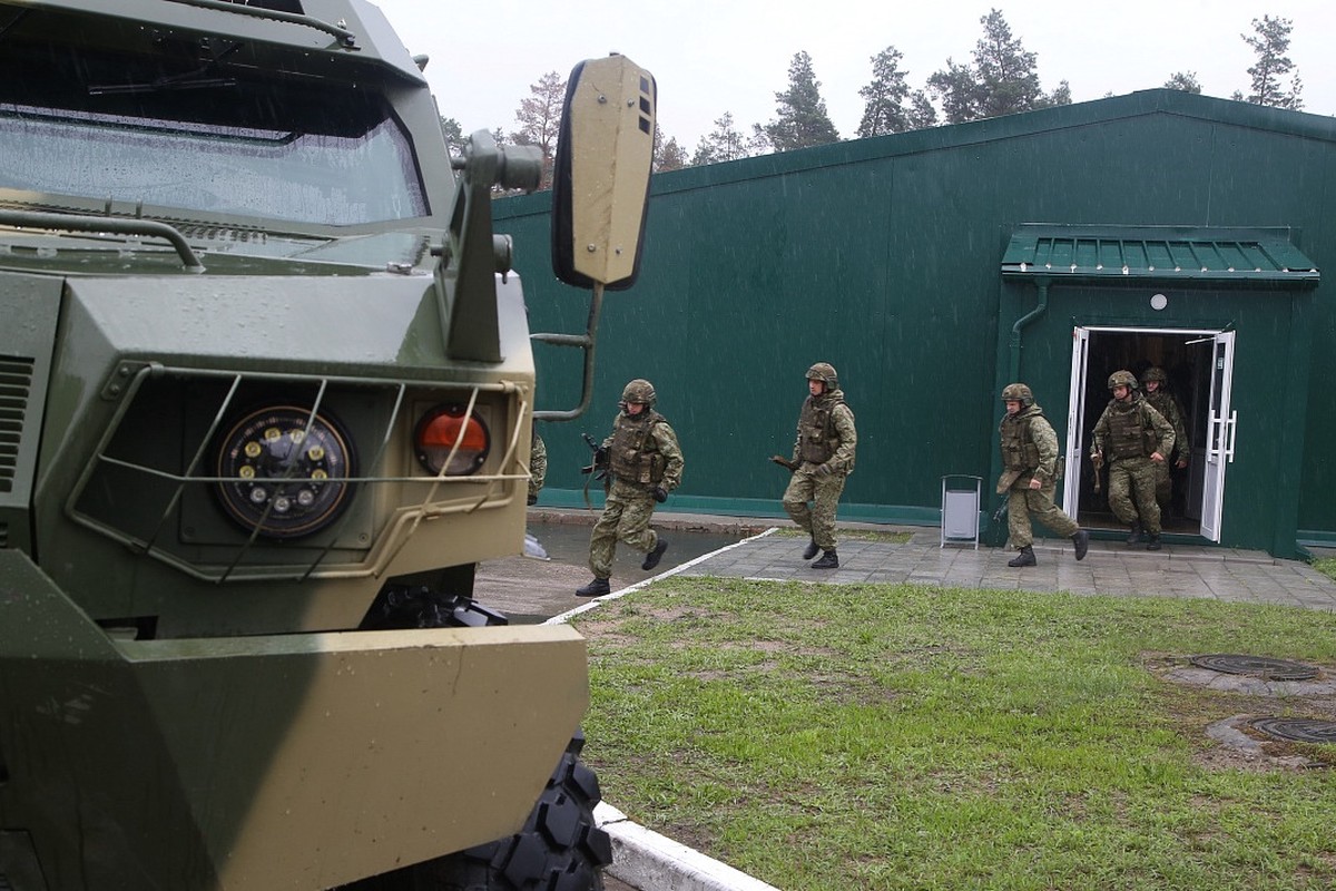 На границе Белоруссии и Украины обнаружен тайник с компонентами для СВУ