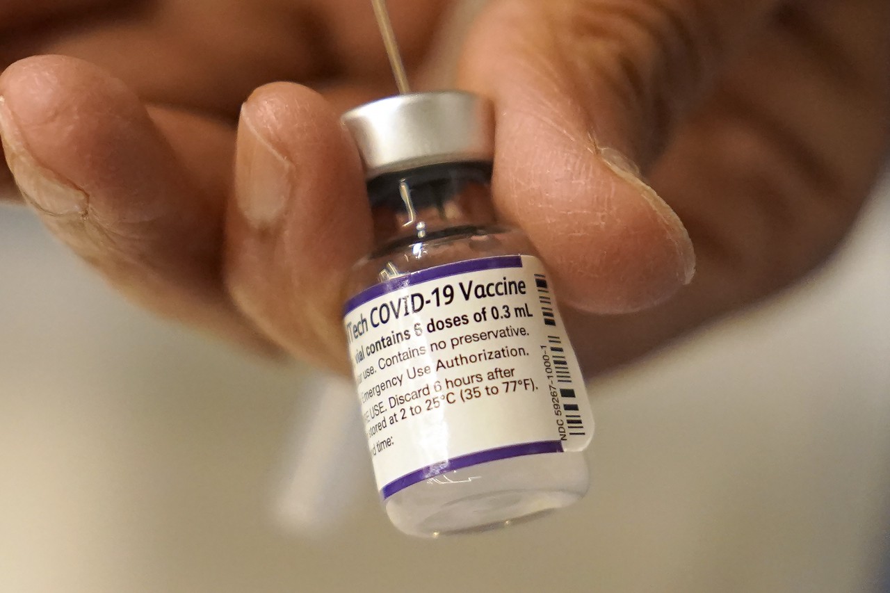 Врёт гнездо: как Запад продвигал свои вакцины в ущерб китайским