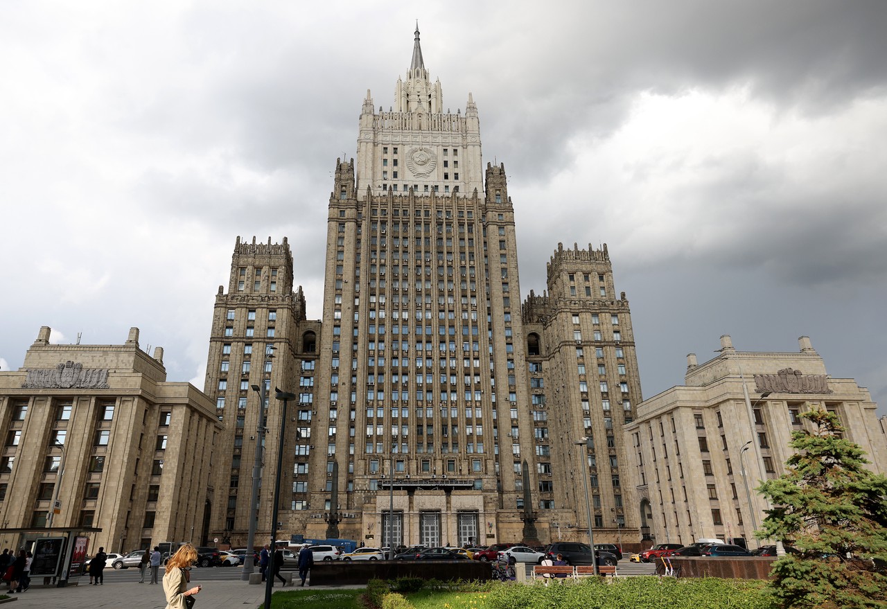 Посольство РФ в Швеции вновь под ударом: муляж бомбы, системный террор и бездействие Стокгольма