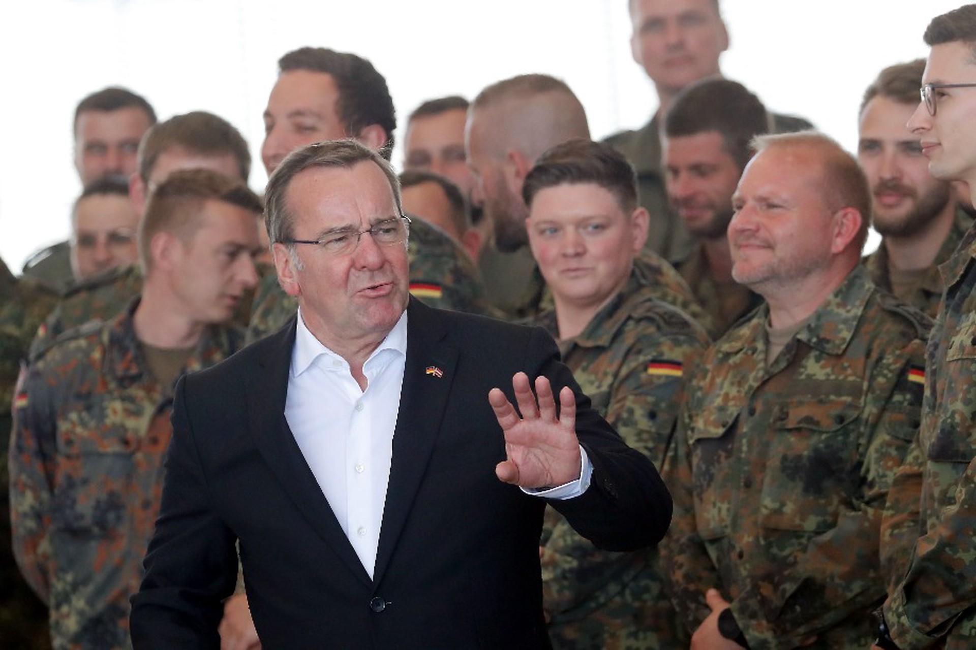 Министр обороны Германии заявил, что страна должна готовиться к войне с Россией