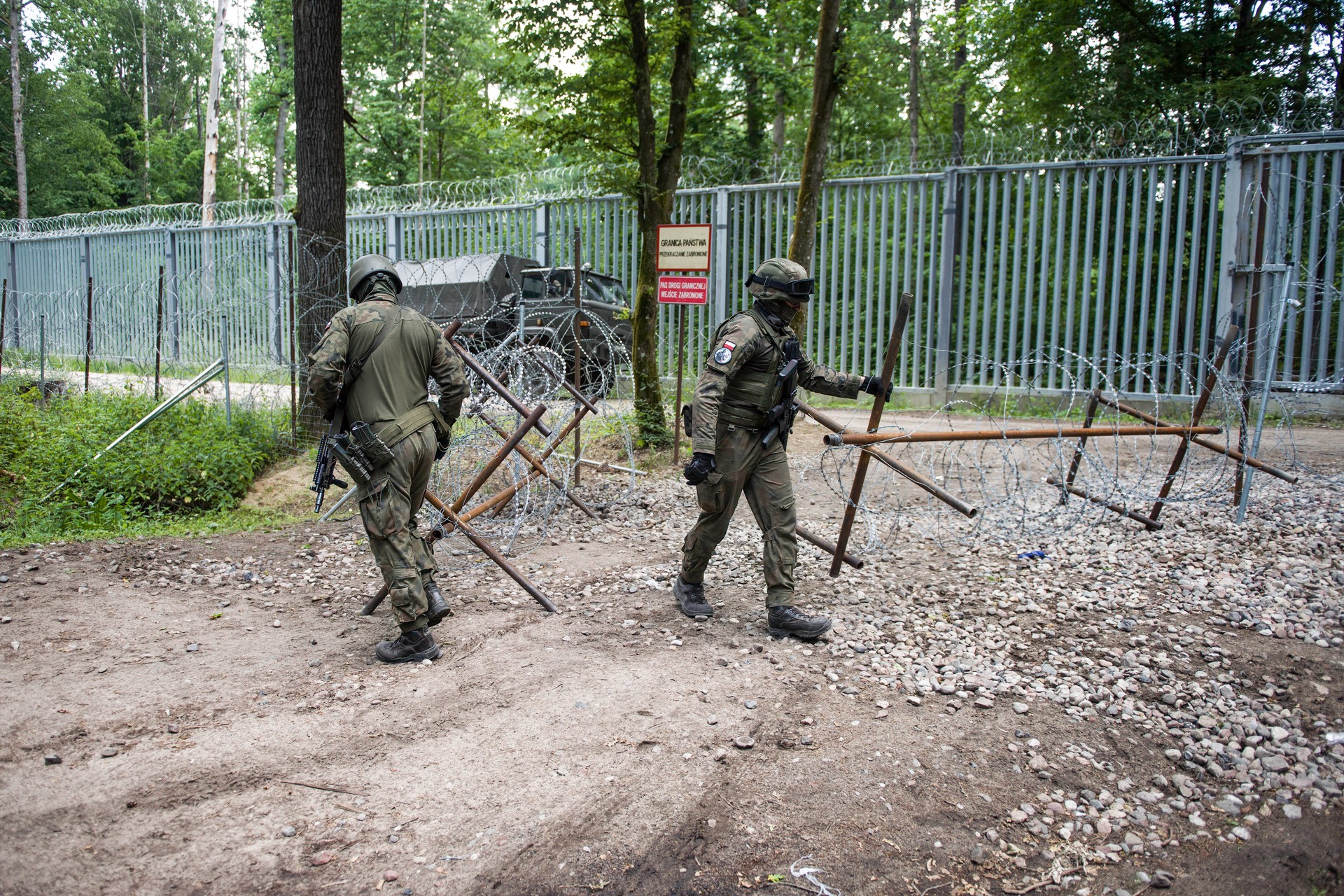 Политолог назвал возможные меры Польши после стрельбы по мигрантам на границе с Белоруссией