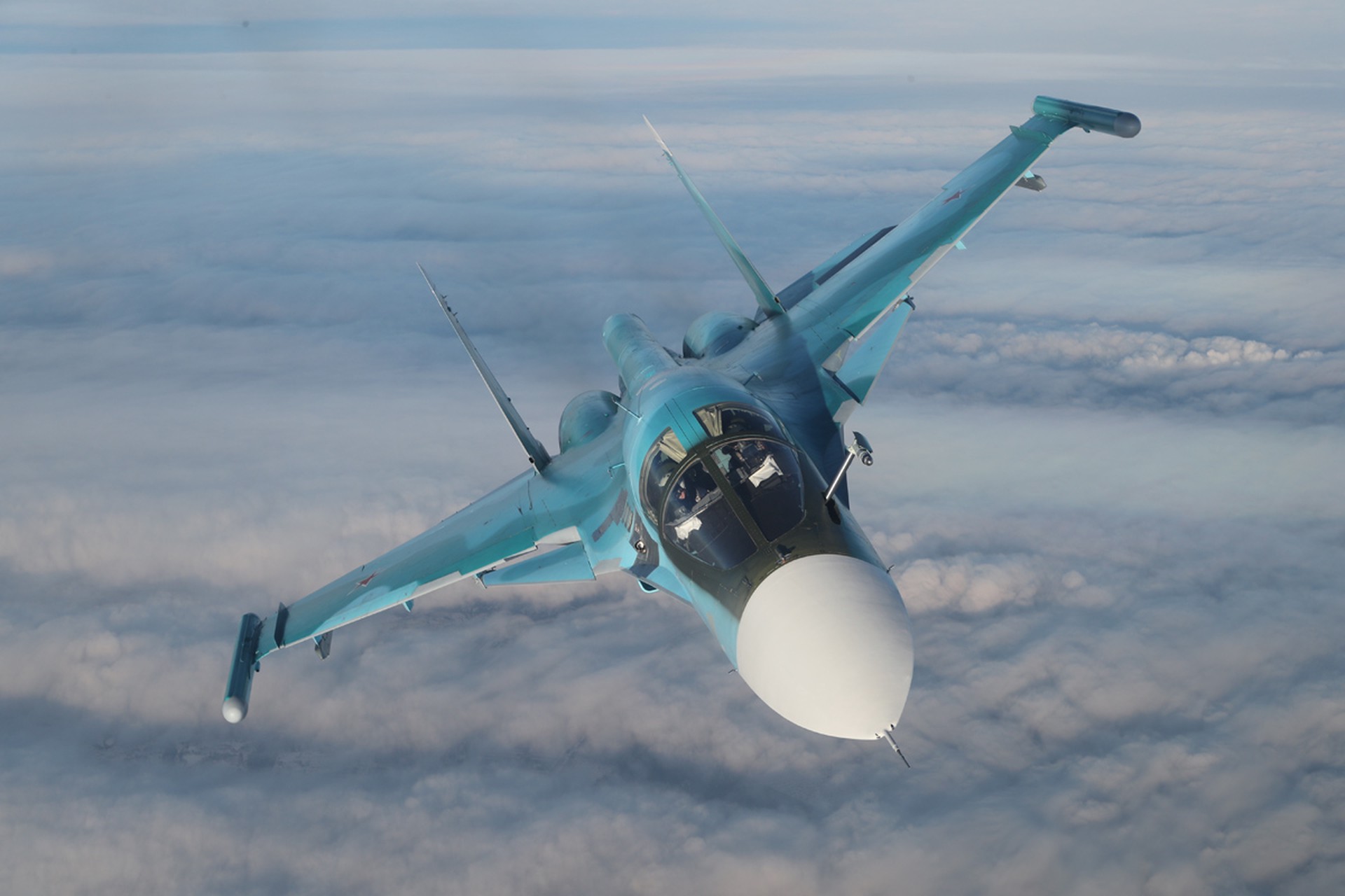 Минобороны: Самолёт Су-34 ВКС РФ потерпел крушение в горах Северной Осетии