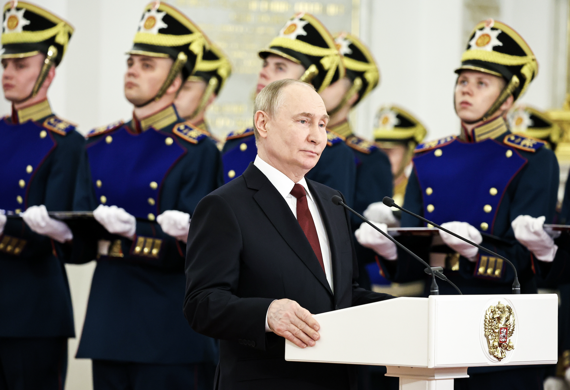 Путин: В России выросла замечательная плеяда военных командиров на всех уровнях