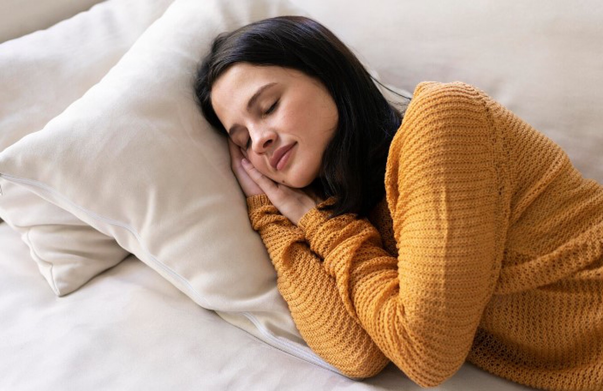 Сомнолог предостерегла от опасности бесконтрольного приема лекарств в период эпидемии бессонницы