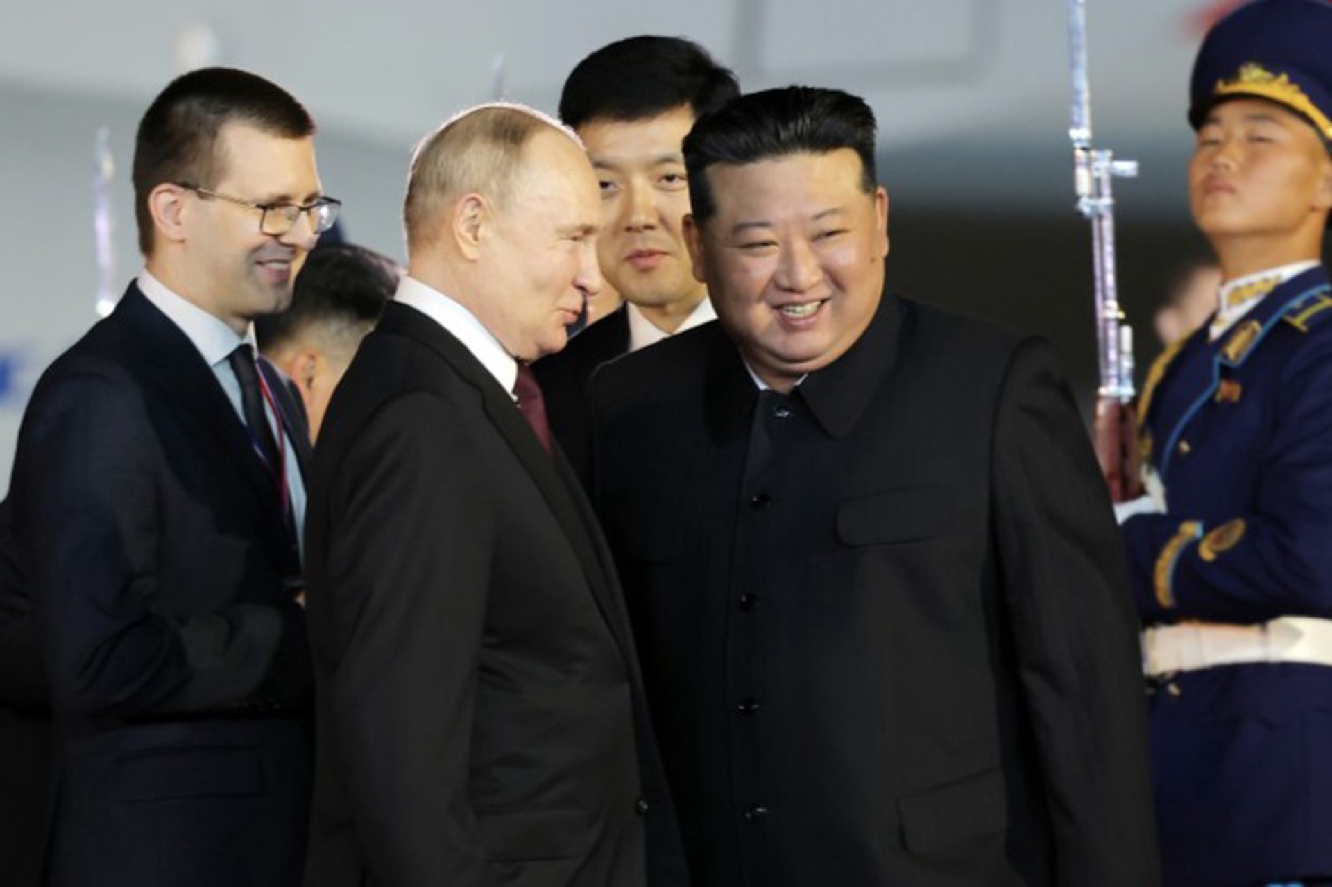 МИД РФ: Лидер КНДР посетит Россию, когда будет база для подписания документов