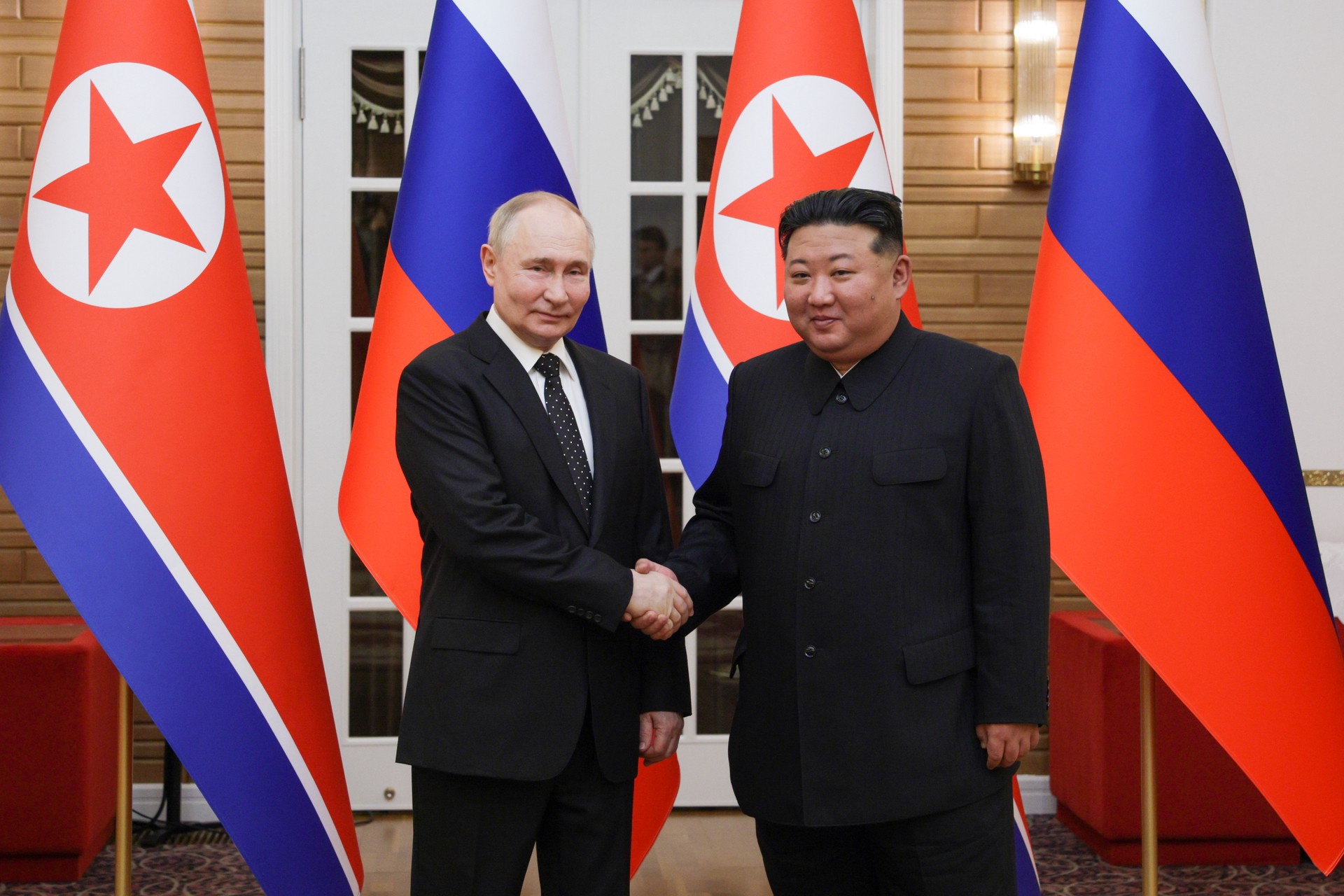 Путин и Ким Чен Ын подписали Договор о всеобъемлющем стратегическом партнёрстве