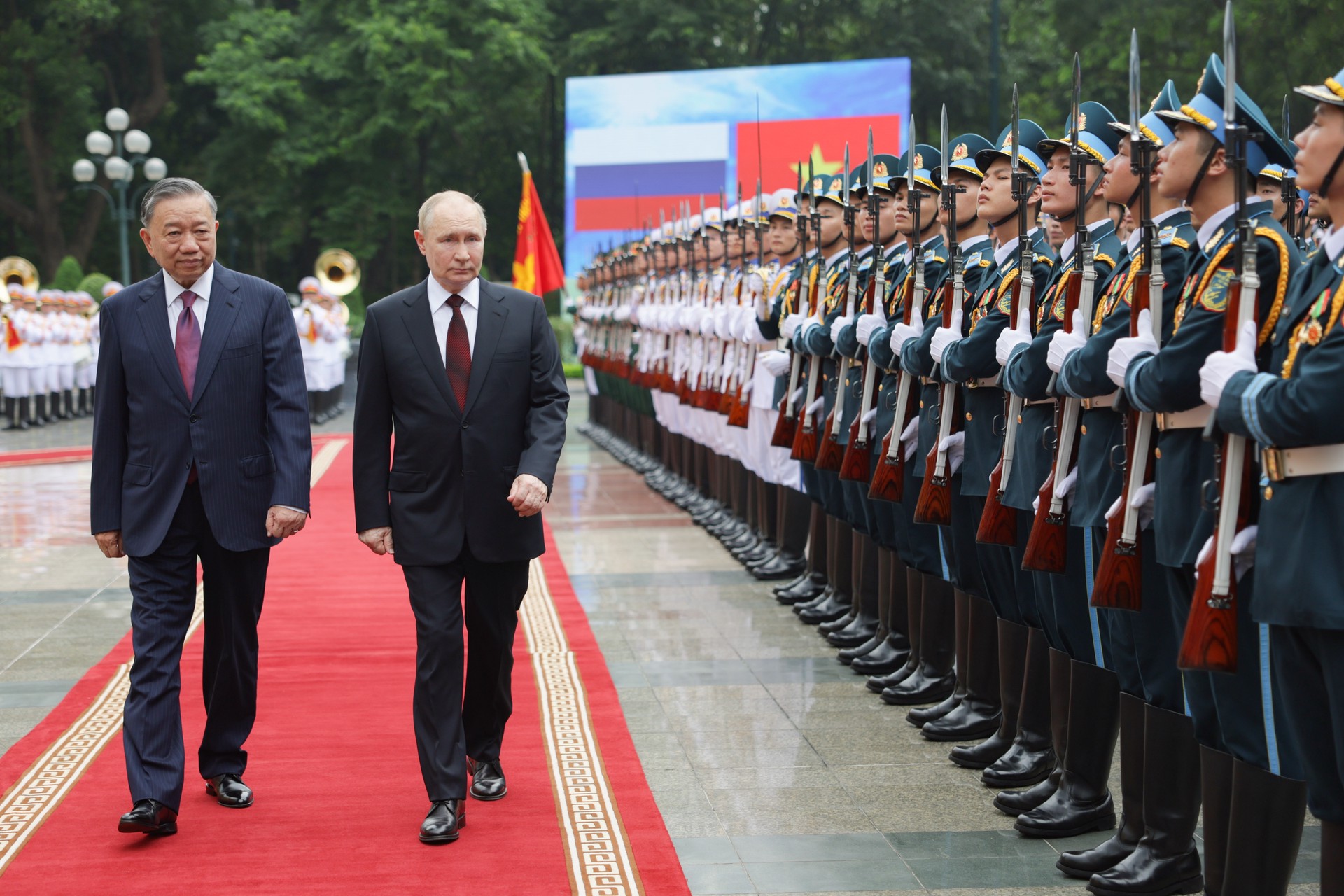 Эксперт рассказал о всестороннем углублении отношений России и Вьетнама после визита Путина