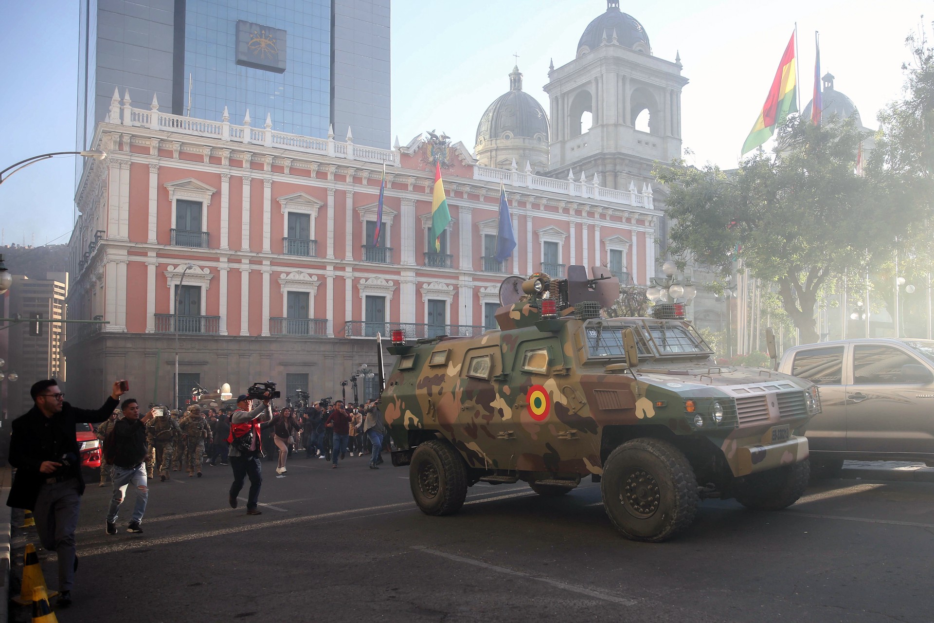 Генерал Суниги, возглавивший попытку госпереворота в Боливии, обвиняется в терроризме