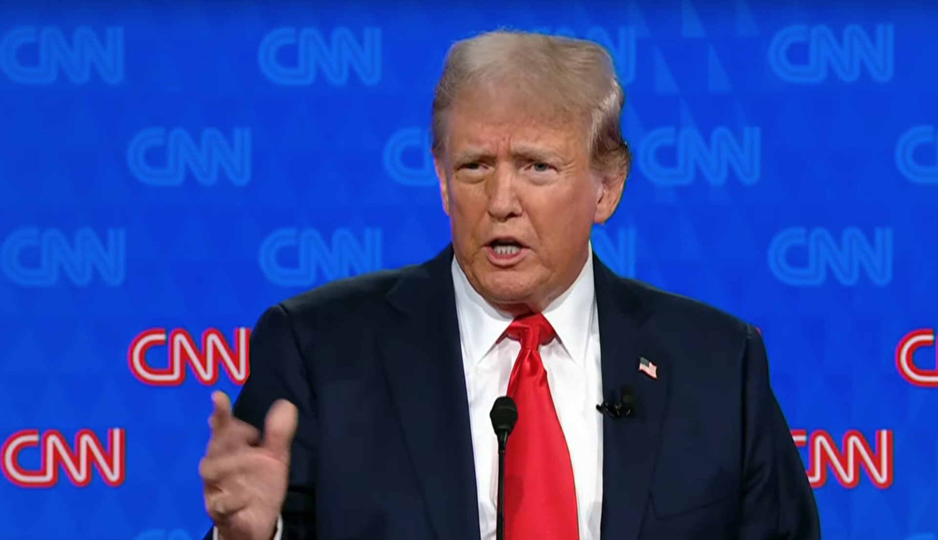 Опрос CNN: Две трети зрителей дебатов сочли Трампа победителем