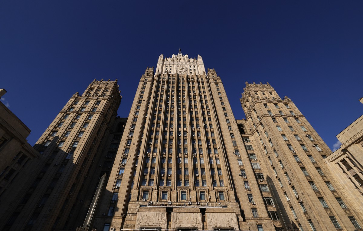МИД РФ прокомментировал публикацию Финляндией инструкции для наёмников