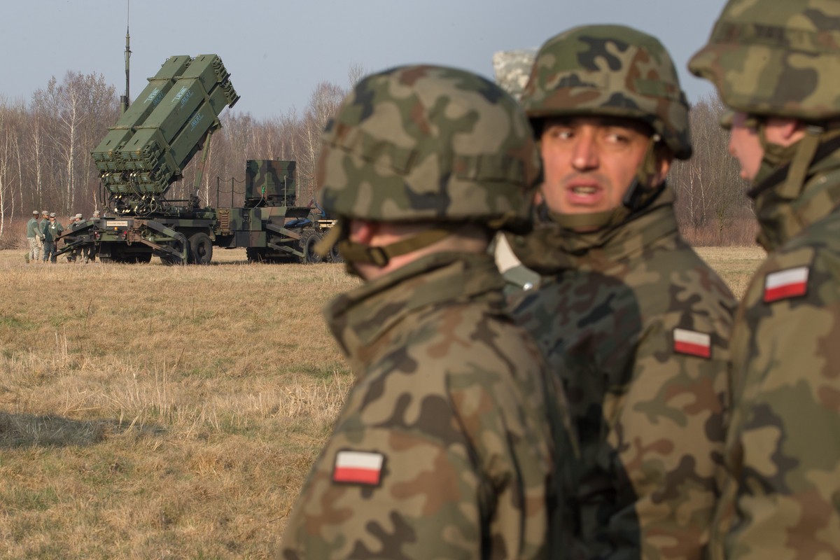 Зеленский: Договор с Польшей позволит ей перехватывать ракеты над Украиной