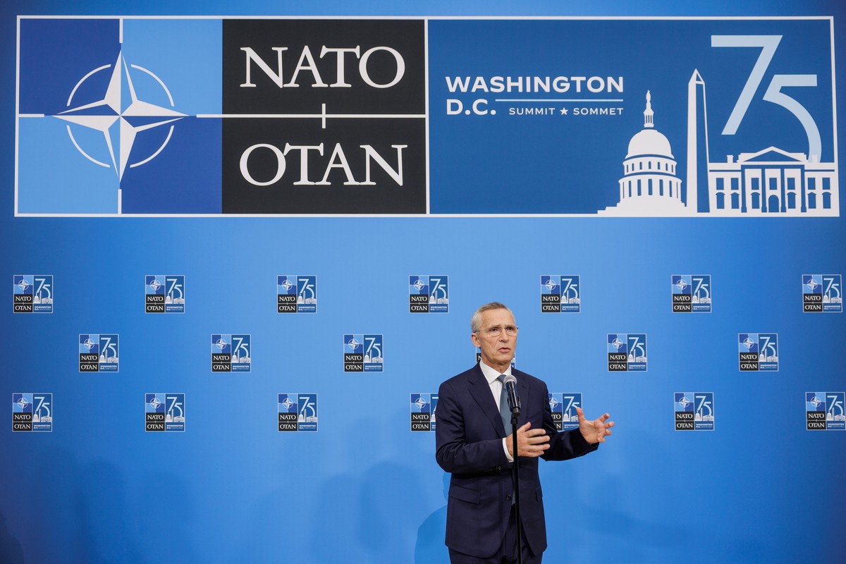 Столтенберг: НАТО впервые отчитается о военной помощи Украине в 2025 году
