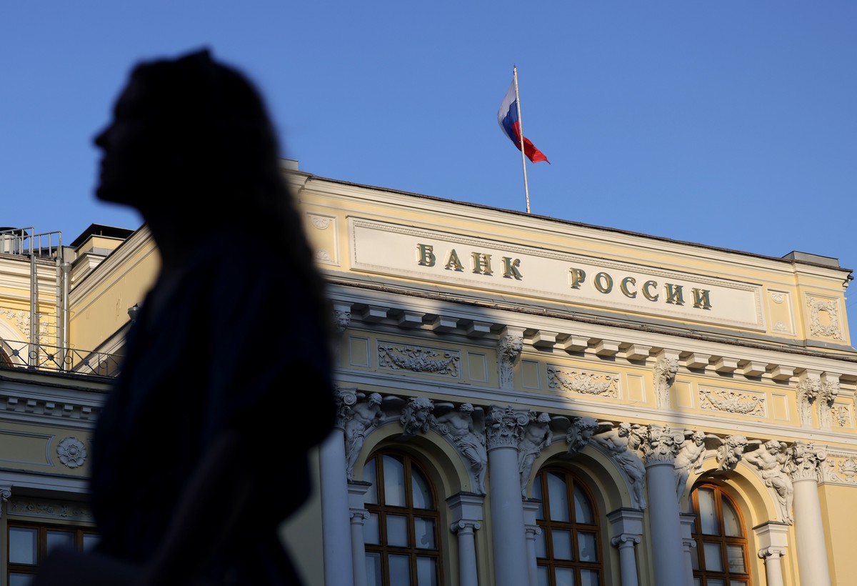 Экономист объяснил причины резкого ослабления рубля