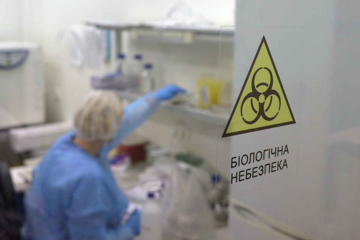 В Роспотребнадзоре заявили, что ряд стран реализует военно-биологические программы, несущие угрозы