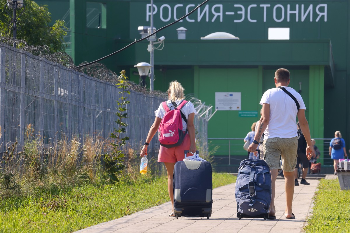 Эстония ограничит работу ещё двух КПП на границе с Россией 