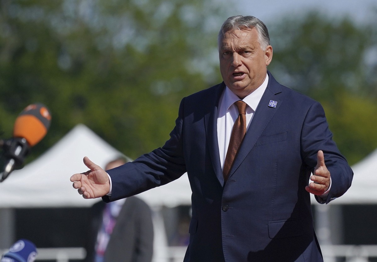 Орбан заявил, что ЕС трудно улучшить конкурентоспособность, пока он посылает деньги Украине