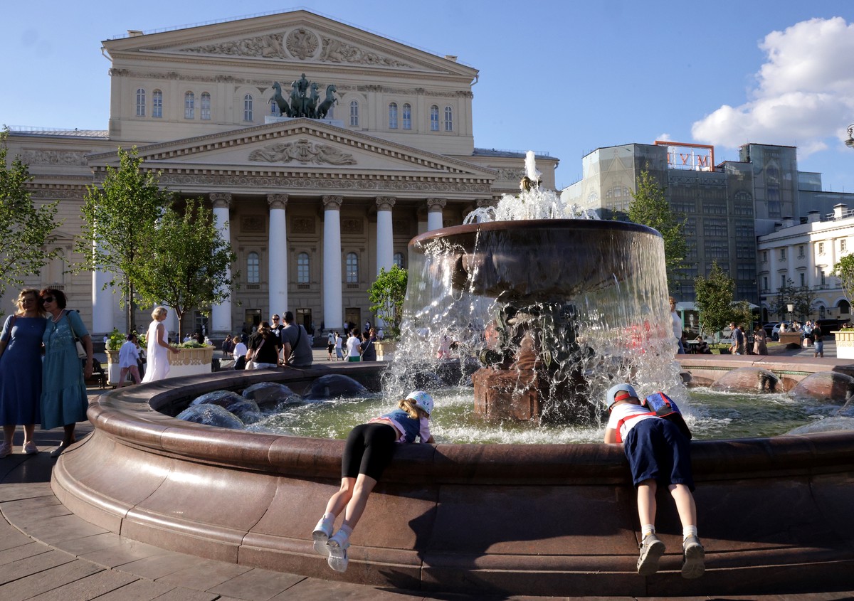 За купание детей в фонтане родителям грозит штраф