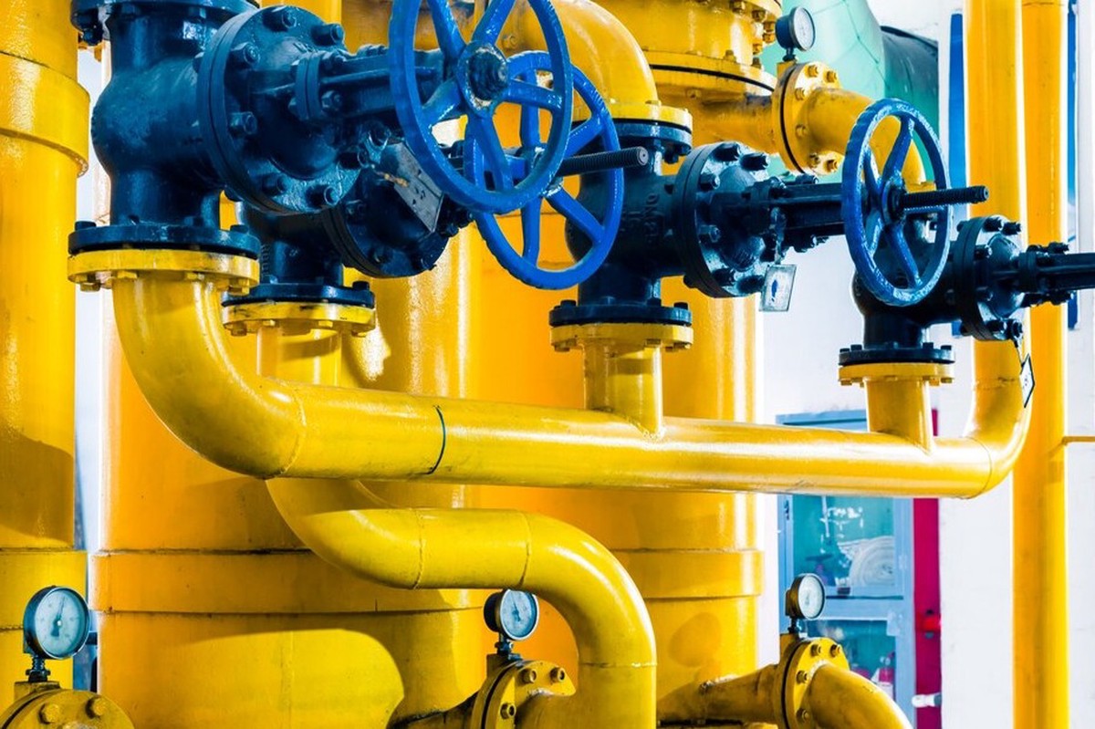 Венгрия прекратила поставлять газ на Украину