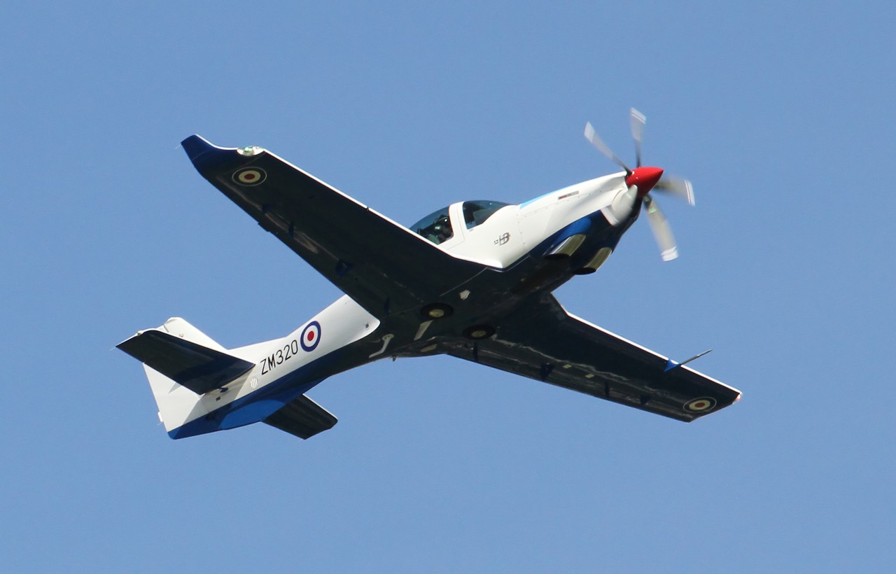 Flightradar: Над разными регионами Украины замечен самолёт Grob британских ВВС