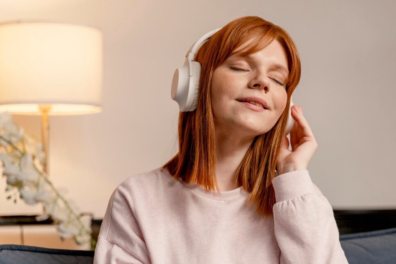 Плюс – в минус: сколько россияне тратят на ежемесячные подписки на сервисы