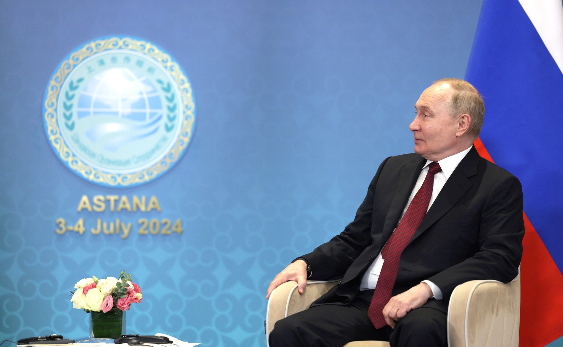 На саммите в Казахстане Путина и Лукашенко угощали чебуреками и тушпарой