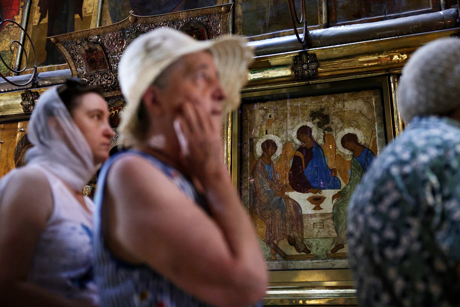 Одиноким людям будет сложнее попасть в Царствие Божие, рассказали в РПЦ