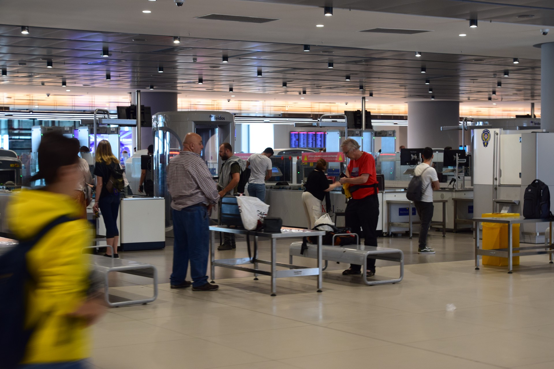 Habertürk: Парламент Турции ужесточил правила досмотра пассажиров в аэропортах