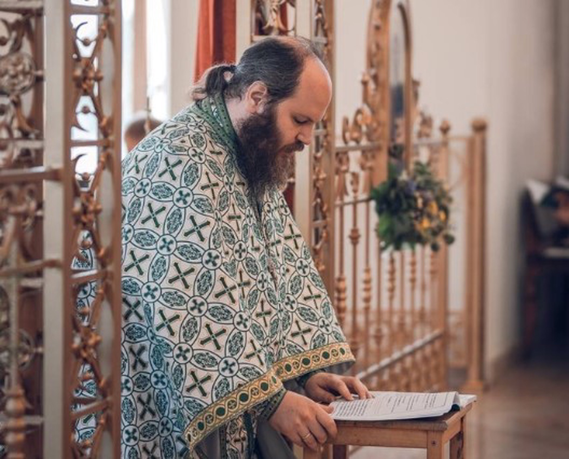 Священник призвал высылать семьи мигрантов за съемку БПЛА