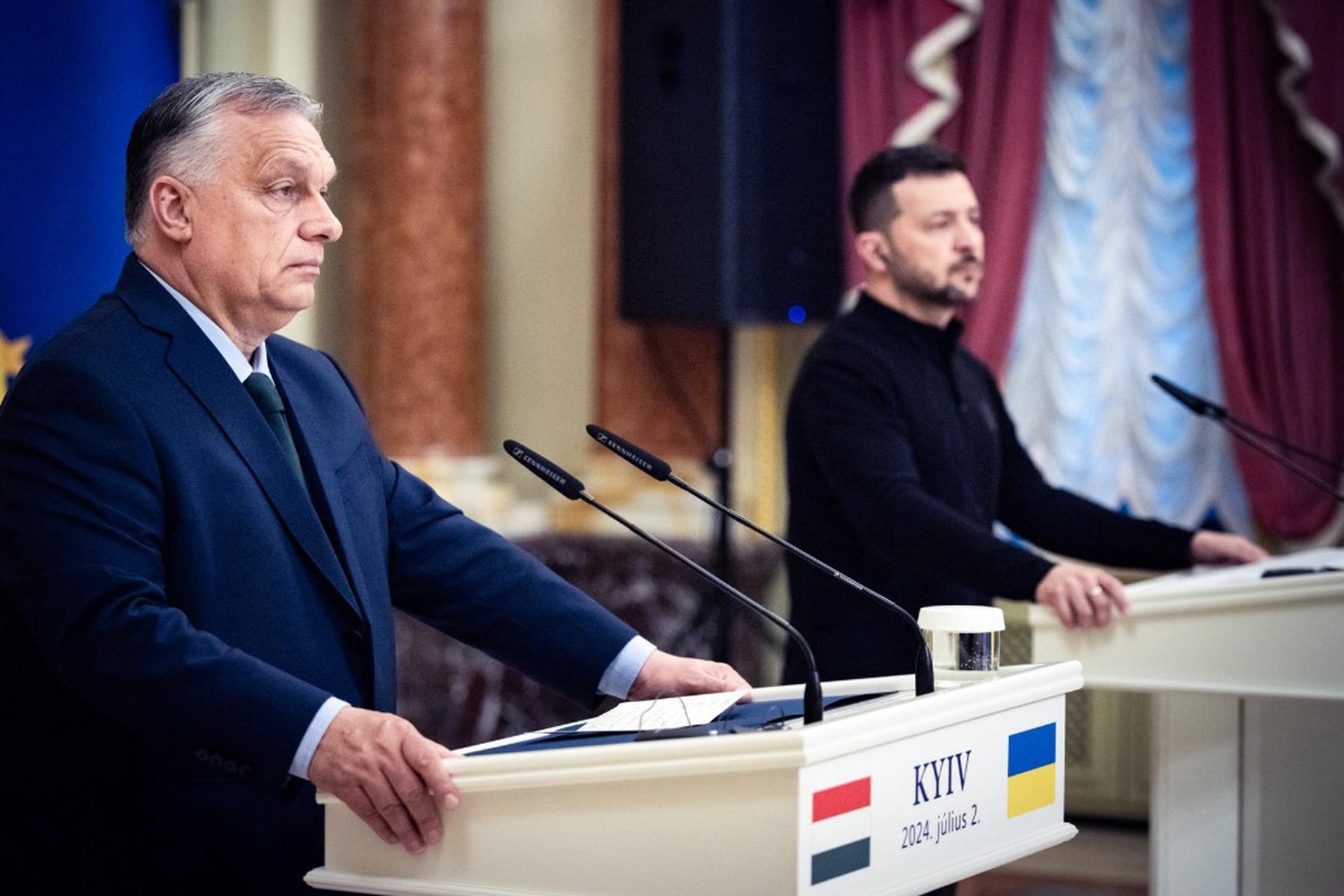 Еврокомиссия назвала неприемлемыми угрозы Зеленского в адрес Орбана