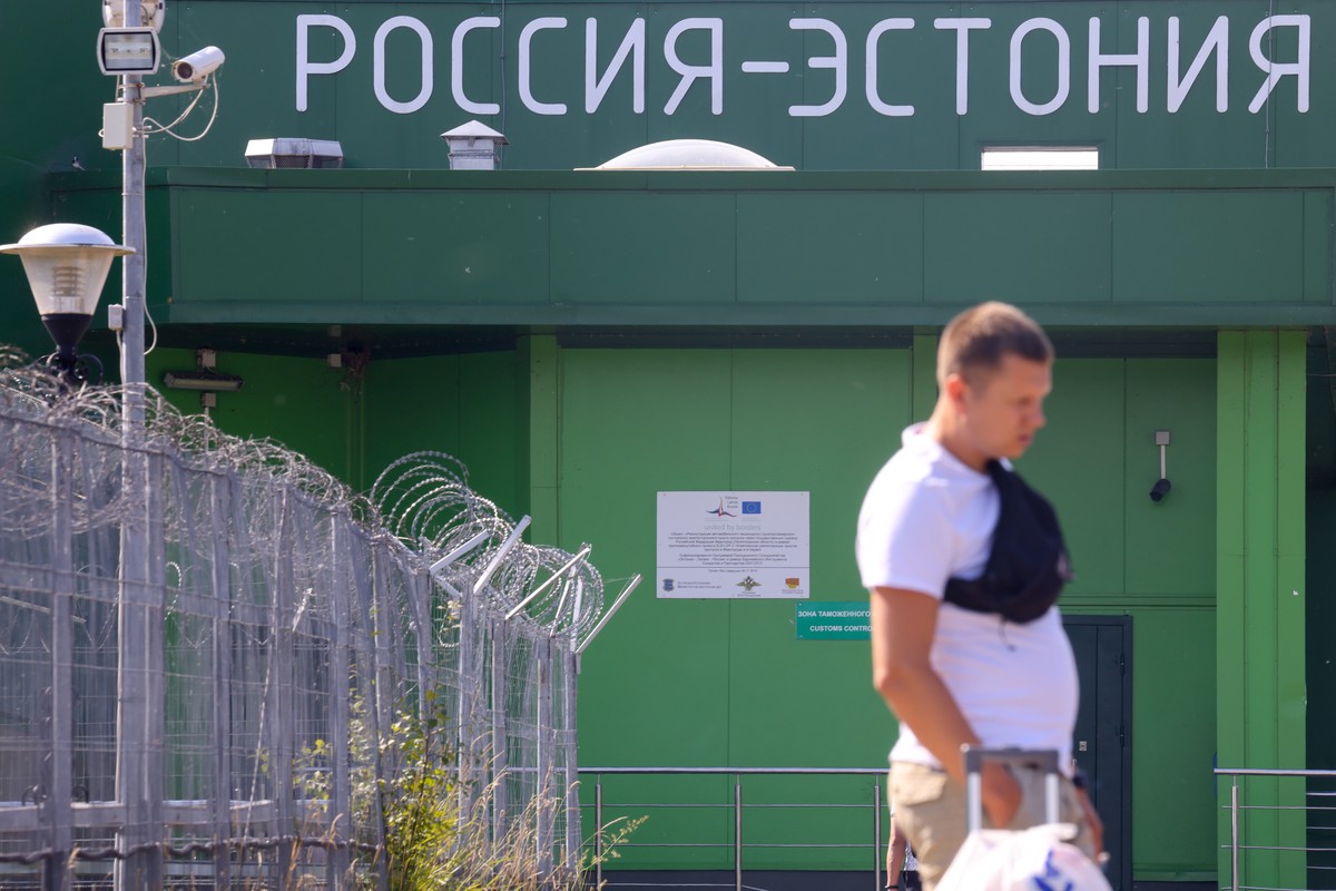 ERR: Эстония введёт полный таможенный контроль к выезжающим в Россию