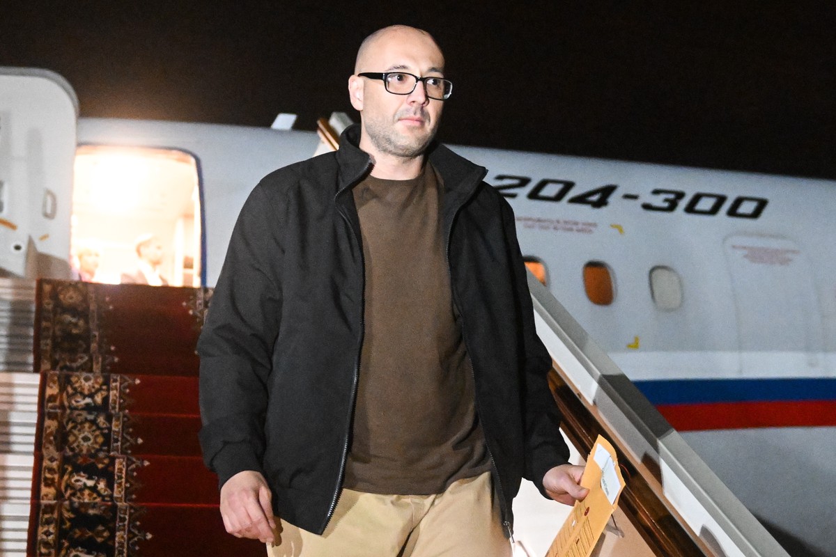 Вернувшийся по обмену россиянин заявил о желании помогать Родине