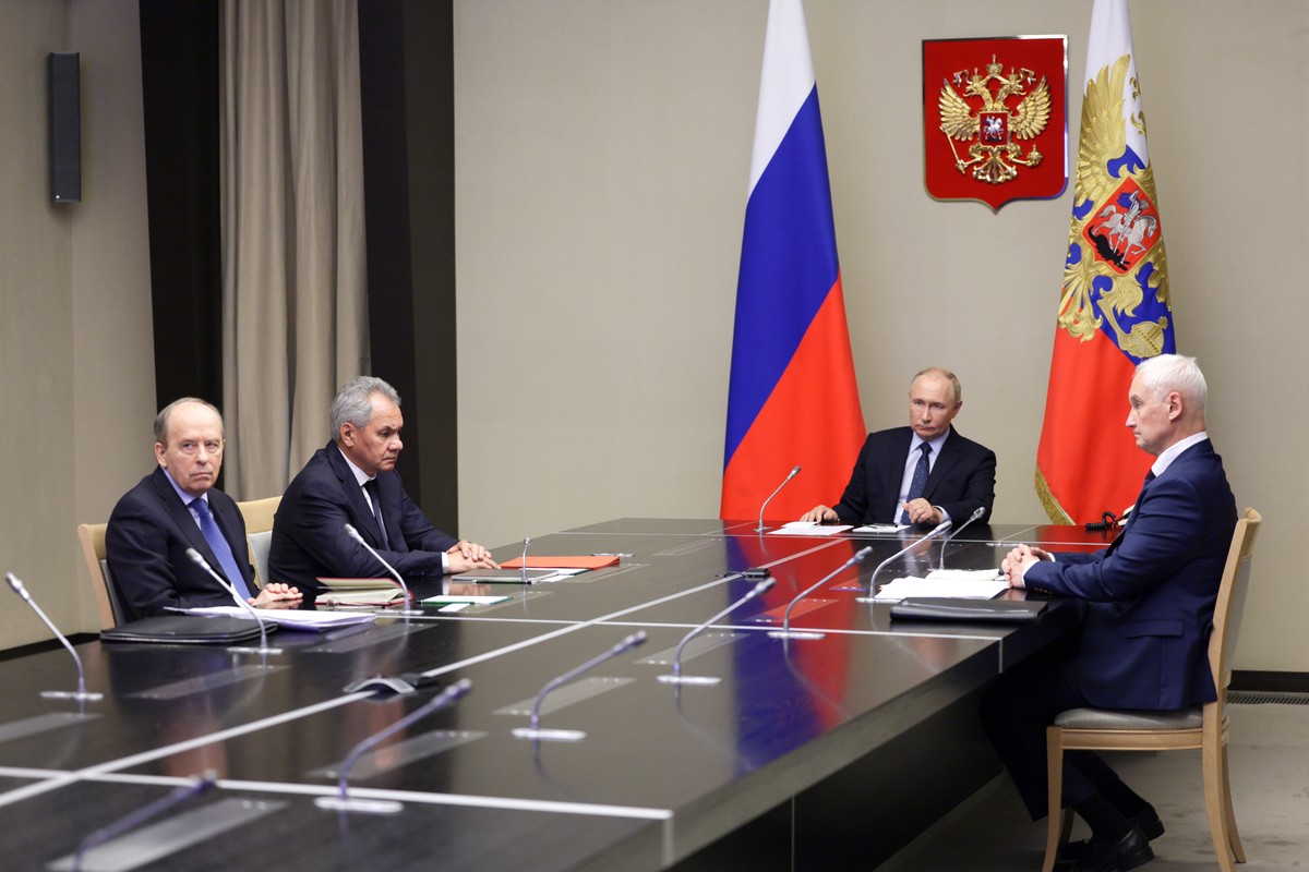 Президент РФ выразил надежду на то, что главы регионов поддержат Курскую область