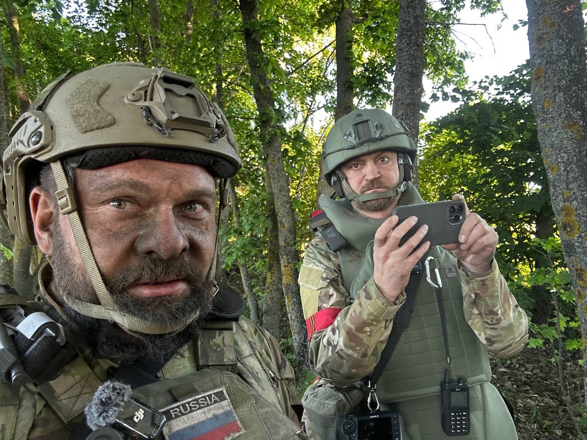 Международная федерация журналистов обеспокоена ударом по машине Евгения Поддубного