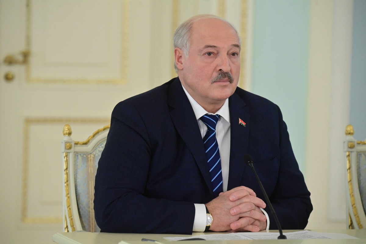 Лукашенко: Путин и ВС РФ «снесут украинских военных» в Курской области