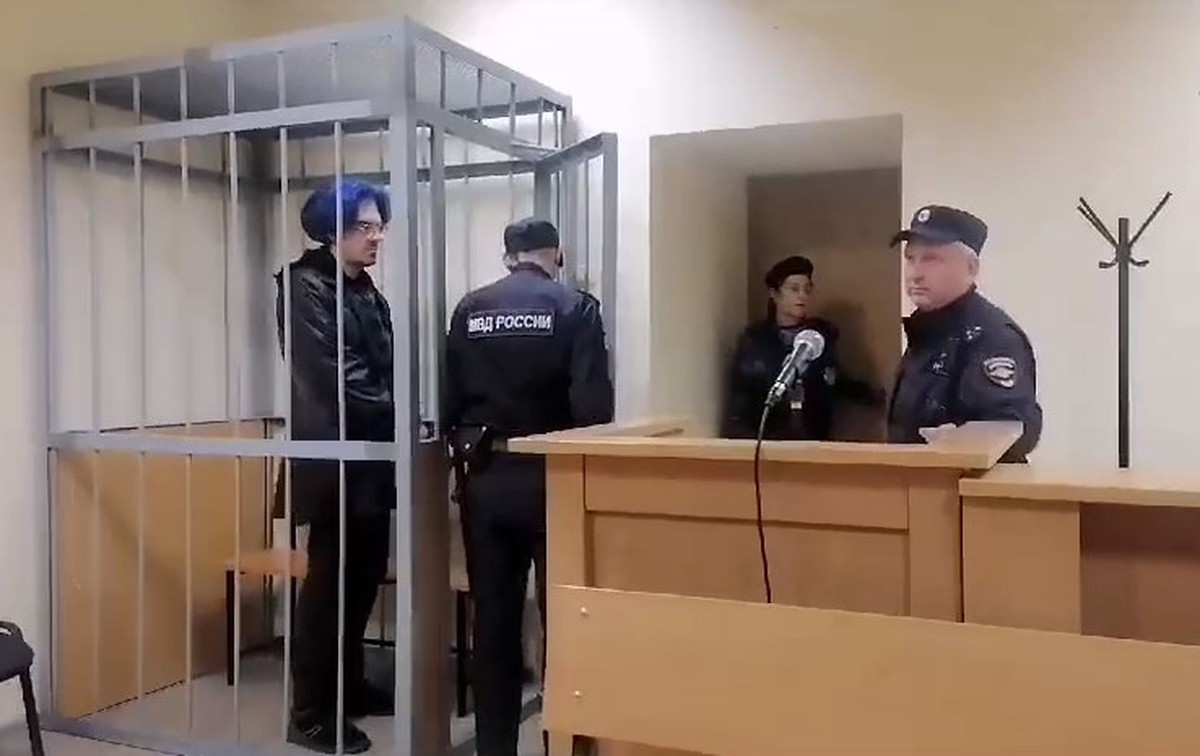 Суд освободил из-под стражи обвиняемого в педофилии блогера Поднебесного