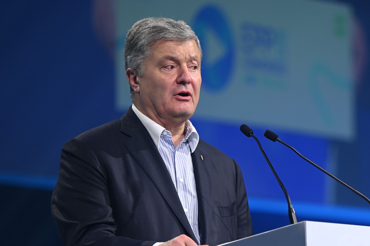 Порошенко предложил НАТО применить опыт Западной Германии к Украине