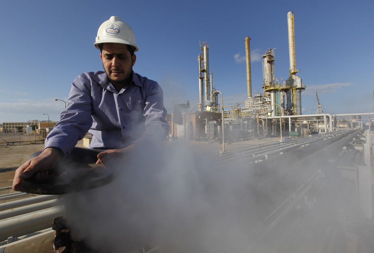 Аналитик рассказал, как отразится на стоимости нефти приостановка добычи на востоке Ливии