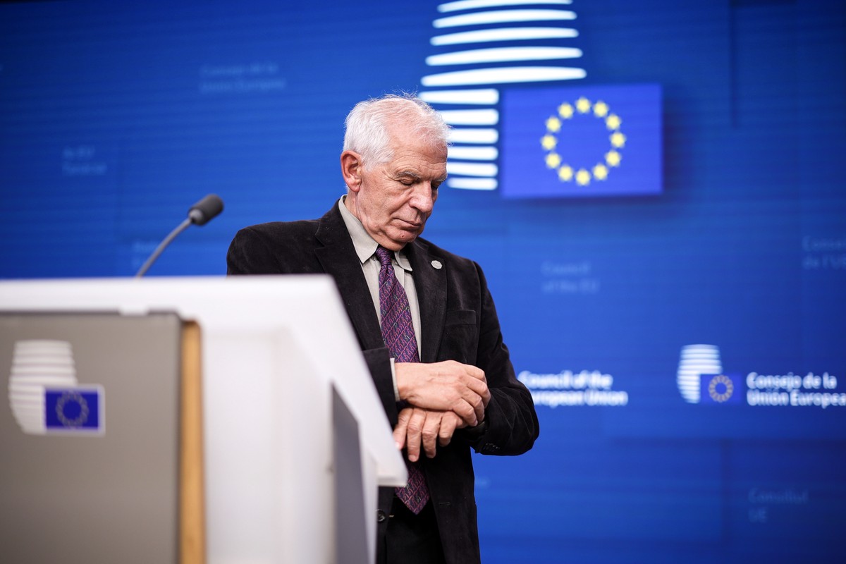 Боррель: Главы МИД ЕС не приняли решения по ограничениям на удары ВСУ вглубь РФ