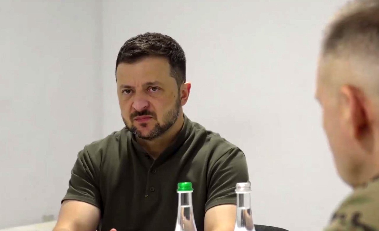 Политолог назвал уничтожение молодых украинцев целью Зеленского