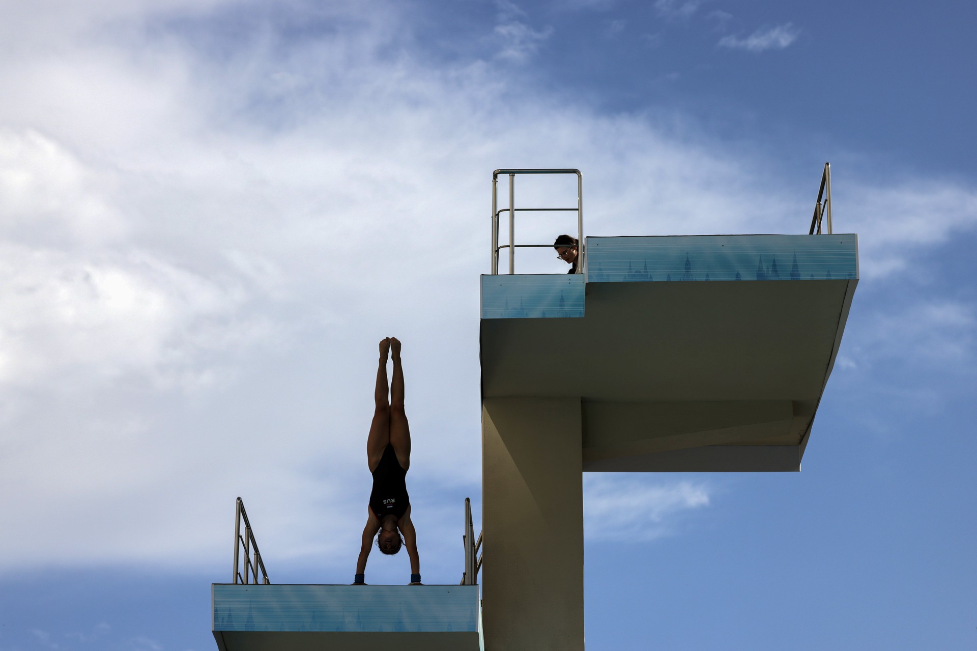 Главное к утру 4 декабря: в Израиле напечатали роговицу и вернули человеку зрение, спортсменка сборной Украины решила выступать за Россию, депутаты Рады в три раза увеличили себе выплаты