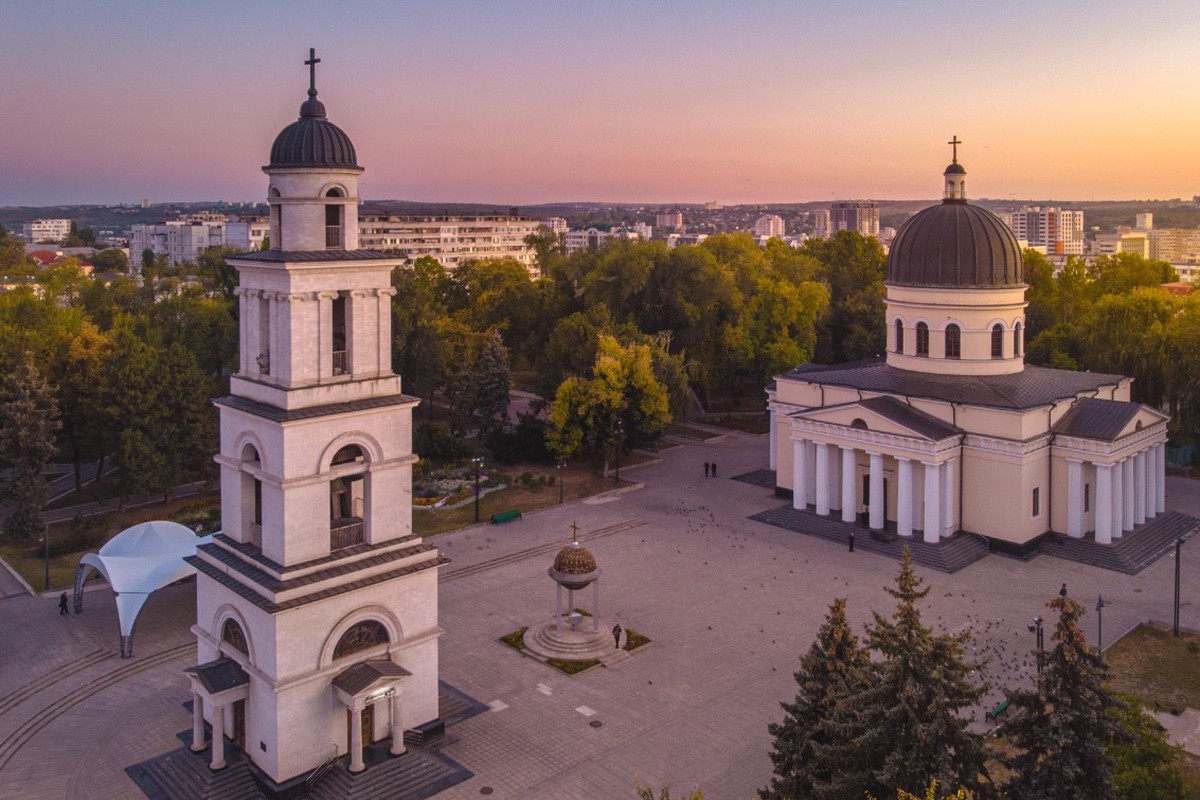 СМИ: Молдавия подозревает местную Православную церковь в связях с РФ