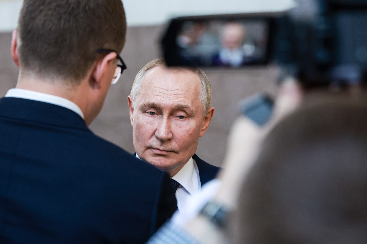 Путин: Число желающих уехать из стран с «извращёнными установками» растёт